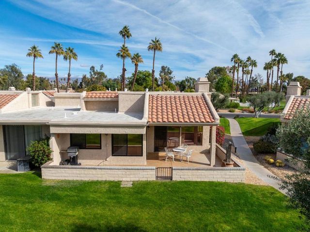 35801 Paseo Circulo W, Cathedral City, CA 92234