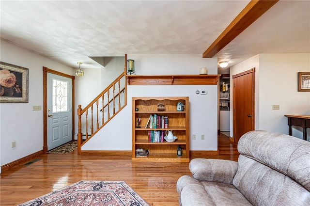 120 YOUNGSTOWN RIDGE RD, Ligonier Twp, PA 15658