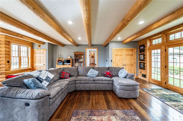 120 YOUNGSTOWN RIDGE RD, Ligonier Twp, PA 15658