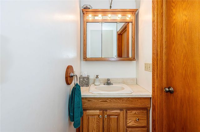 120 YOUNGSTOWN RIDGE RD, Ligonier Twp, PA 15658