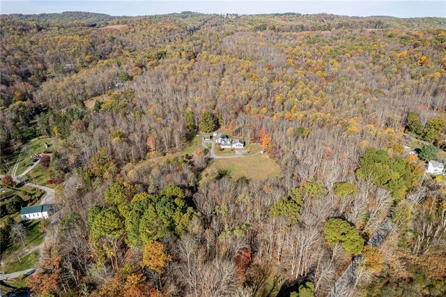 120 YOUNGSTOWN RIDGE RD, Ligonier Twp, PA 15658