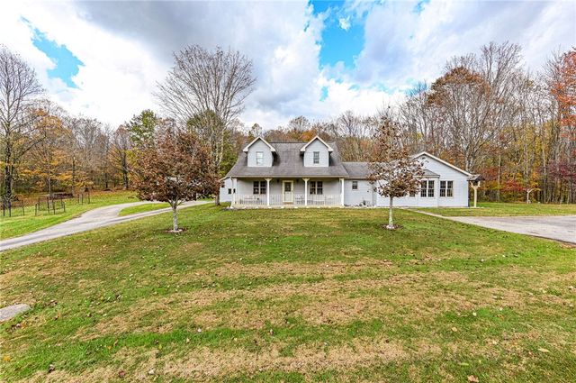 120 YOUNGSTOWN RIDGE RD, Ligonier Twp, PA 15658