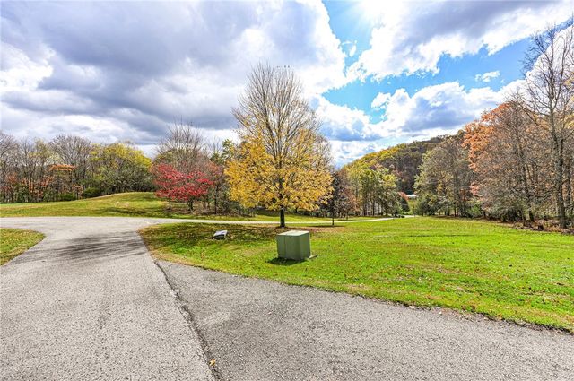 120 YOUNGSTOWN RIDGE RD, Ligonier Twp, PA 15658