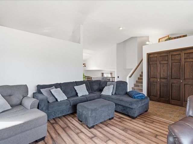 350 Fox Run Drive, North Liberty, IA 52317