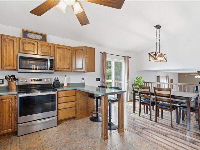 350 Fox Run Drive, North Liberty, IA 52317