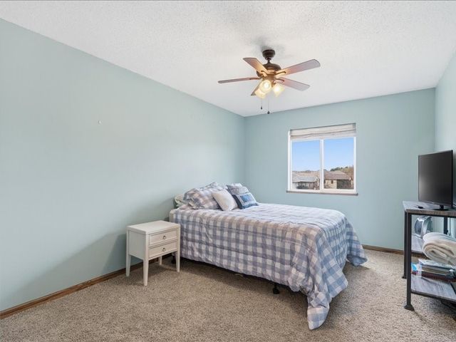 350 Fox Run Drive, North Liberty, IA 52317