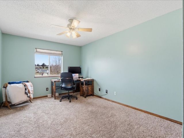 350 Fox Run Drive, North Liberty, IA 52317