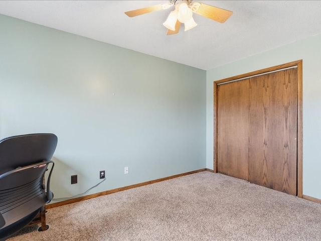 350 Fox Run Drive, North Liberty, IA 52317