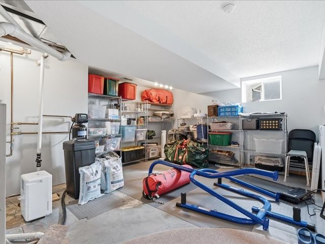 350 Fox Run Drive, North Liberty, IA 52317