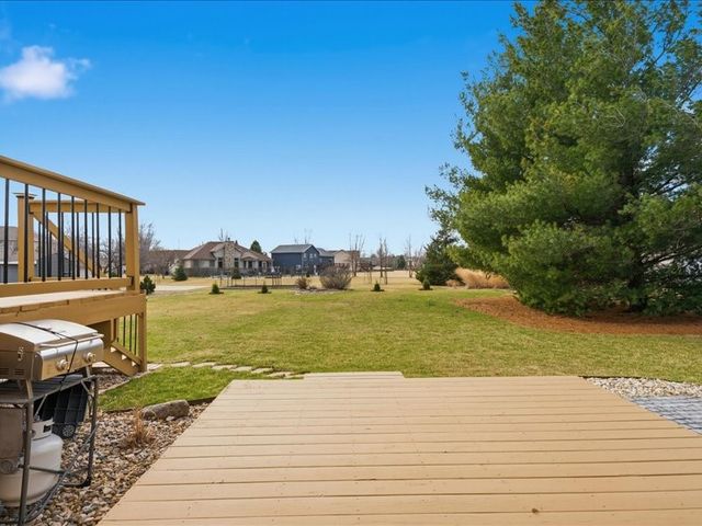 350 Fox Run Drive, North Liberty, IA 52317