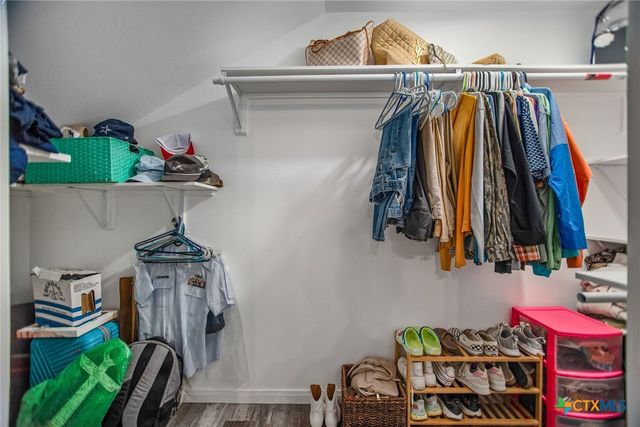 807 W Dallas Avenue, Seadrift, TX 77983