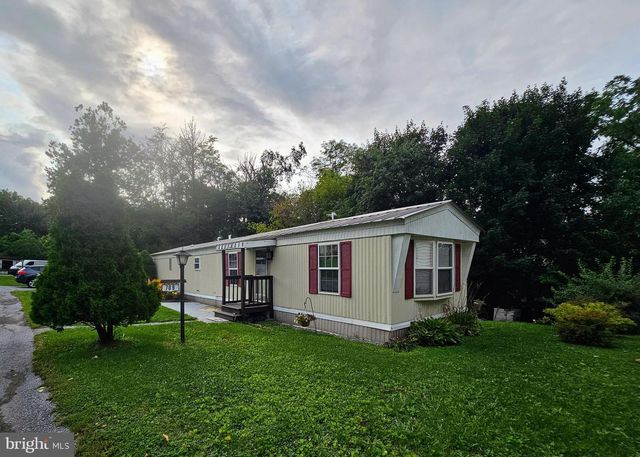 709 PRIMROSE LN, Ephrata, PA 17522