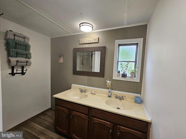 709 PRIMROSE LN, Ephrata, PA 17522
