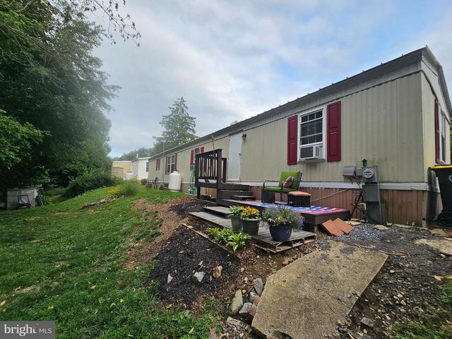 709 PRIMROSE LN, Ephrata, PA 17522