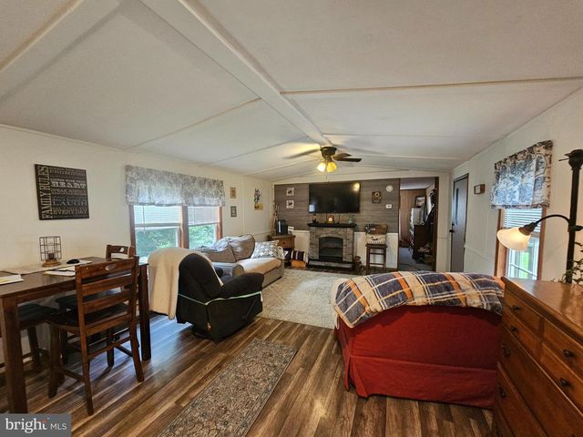 709 PRIMROSE LN, Ephrata, PA 17522