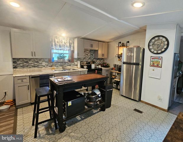 709 PRIMROSE LN, Ephrata, PA 17522