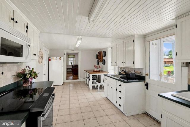 3440 PRICETOWN RD, Fleetwood, PA 19522