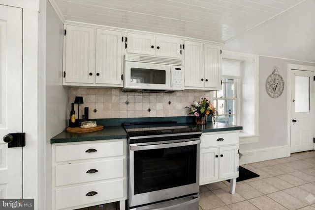 3440 PRICETOWN RD, Fleetwood, PA 19522