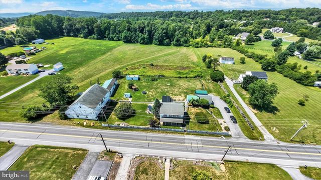 3440 PRICETOWN RD, Fleetwood, PA 19522