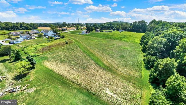 3440 PRICETOWN RD, Fleetwood, PA 19522