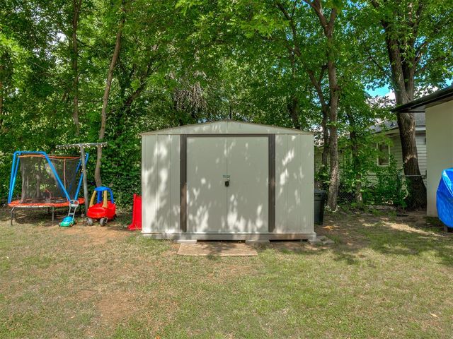 929 SW 52nd Street, Oklahoma City, OK 73109