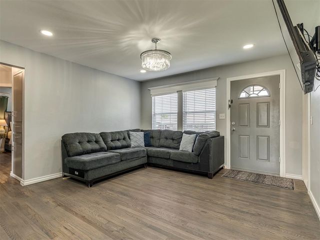 929 SW 52nd Street, Oklahoma City, OK 73109
