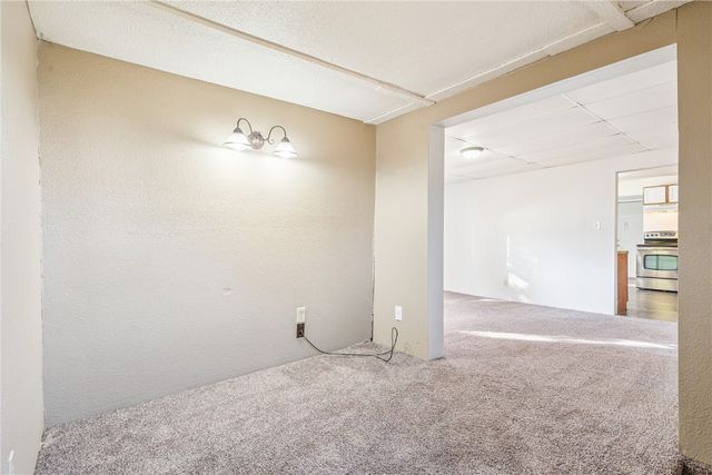 1215 5th Avenue, Vinton, IA 52349