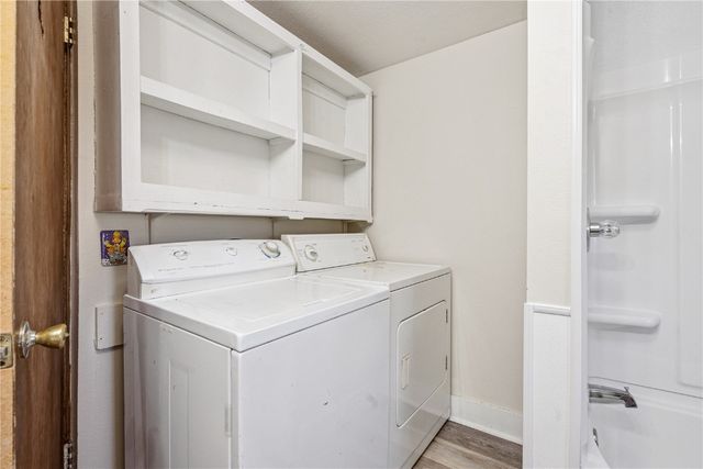 1215 5th Avenue, Vinton, IA 52349