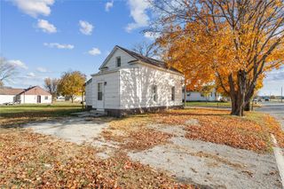 1215 5th Avenue, Vinton, IA 52349