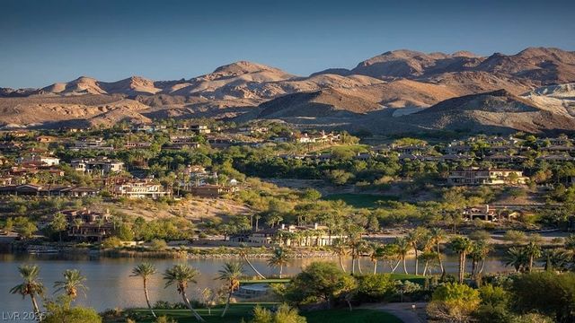 382 Tigullio Avenue, Henderson, NV 89011