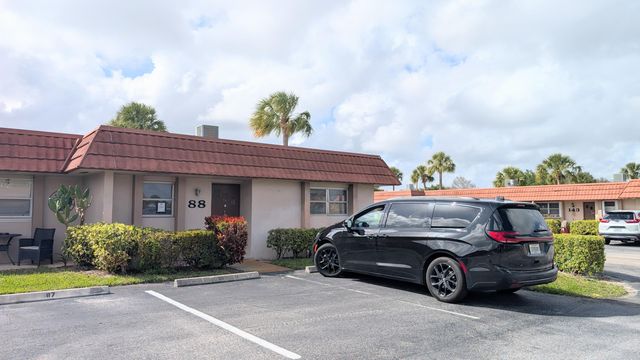 5775 Fernley Drive 88, West Palm Beach, FL 33415