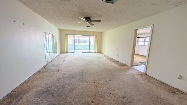 5775 Fernley Drive 88, West Palm Beach, FL 33415