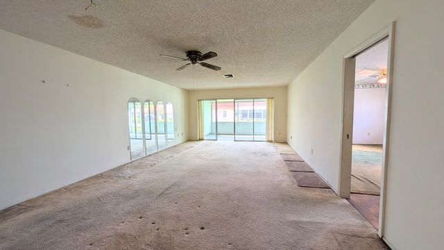 5775 Fernley Drive 88, West Palm Beach, FL 33415