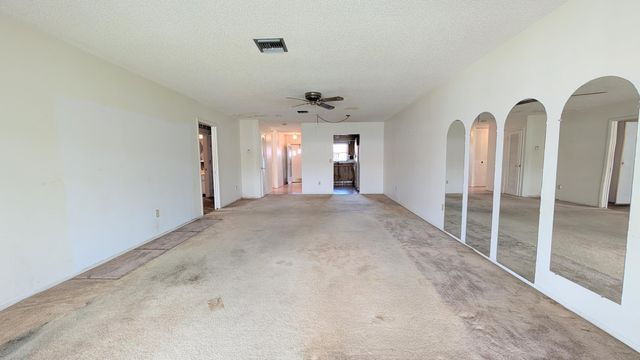 5775 Fernley Drive 88, West Palm Beach, FL 33415