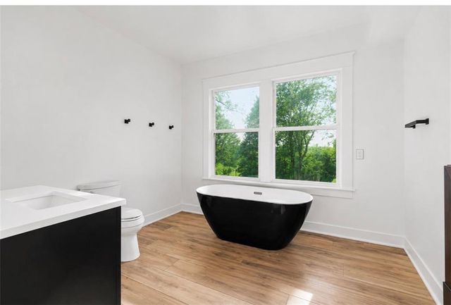 31906 E Burgess Road, Buckner, MO 64016