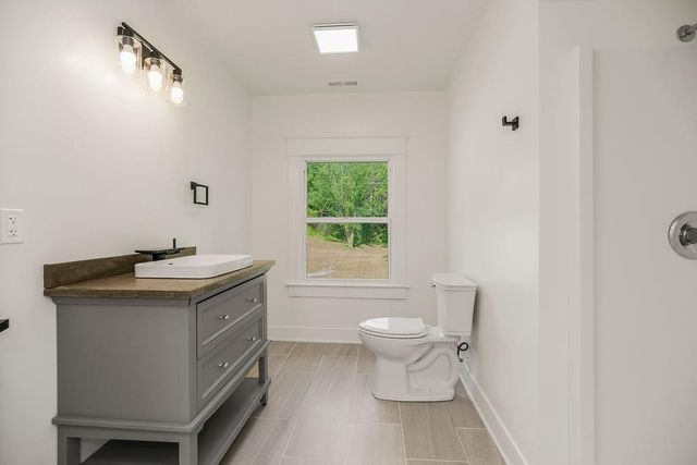 31906 E Burgess Road, Buckner, MO 64016