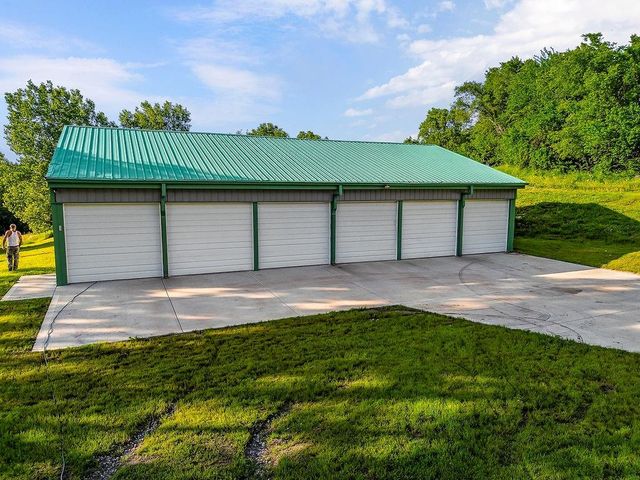 31906 E Burgess Road, Buckner, MO 64016