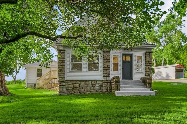 31906 E Burgess Road, Buckner, MO 64016