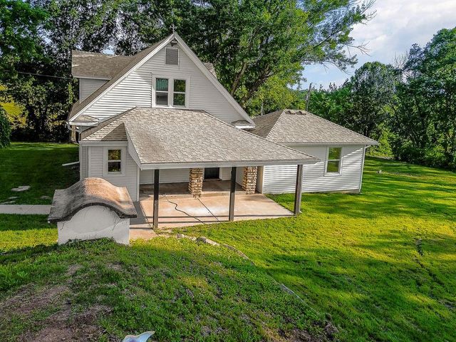 31906 E Burgess Road, Buckner, MO 64016