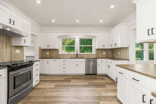 31906 E Burgess Road, Buckner, MO 64016