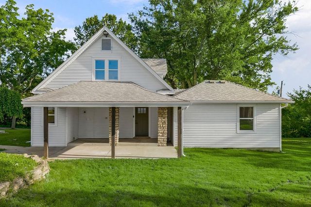 31906 E Burgess Road, Buckner, MO 64016