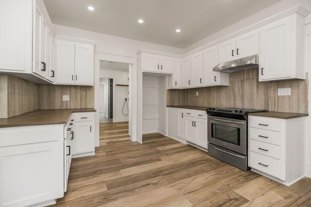 31906 E Burgess Road, Buckner, MO 64016
