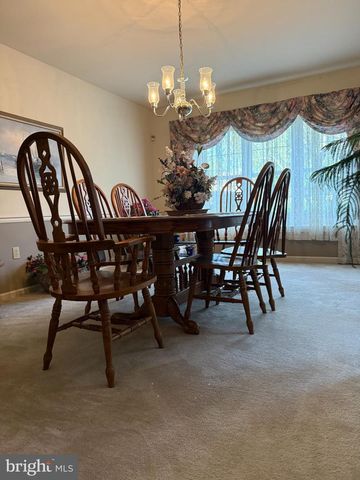 410 SEVILLE DR, Red Lion, PA 17356
