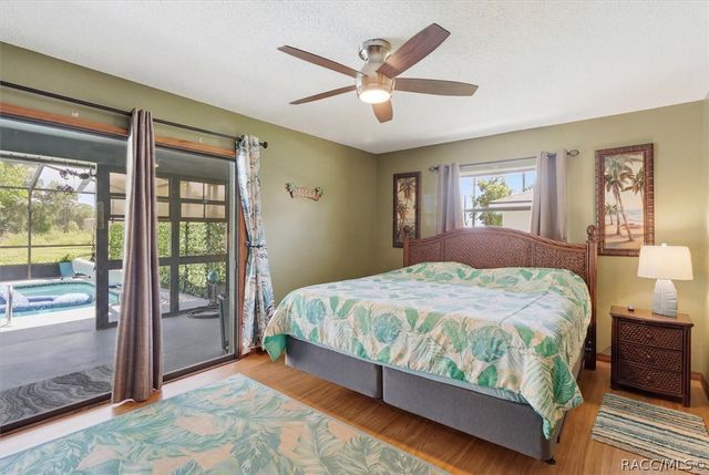 1900 W Alhambra Drive, Citrus Springs, FL 34434