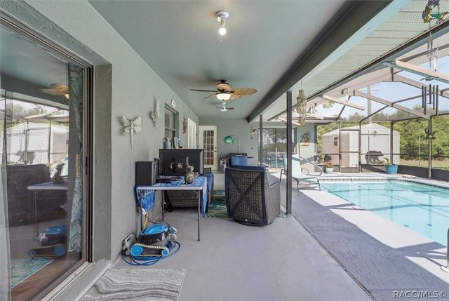 1900 W Alhambra Drive, Citrus Springs, FL 34434