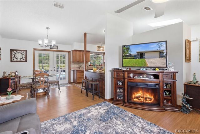 1900 W Alhambra Drive, Citrus Springs, FL 34434