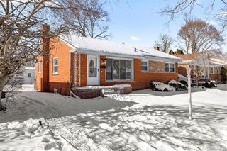 9327 Columbia, Redford Charter Township, MI 48239