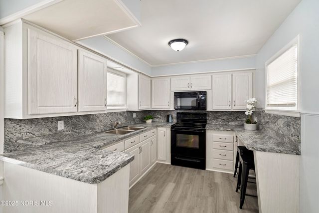 4841 Leamington Avenue, Toledo, OH 43613