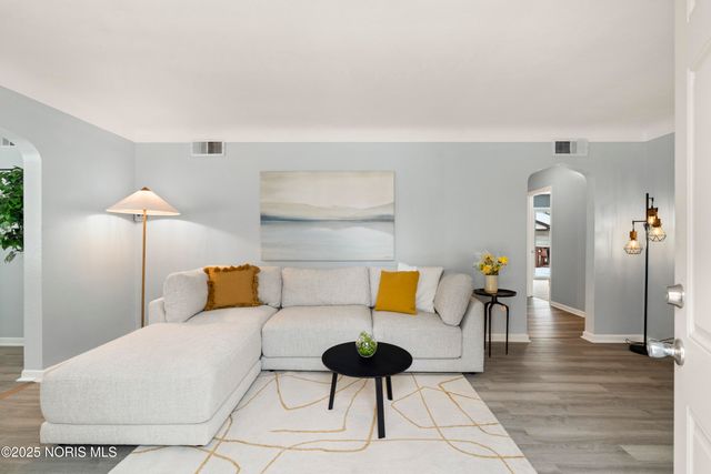 4841 Leamington Avenue, Toledo, OH 43613