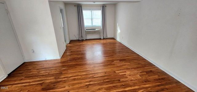 1041 Saint Marys Street, Raleigh, NC 27605